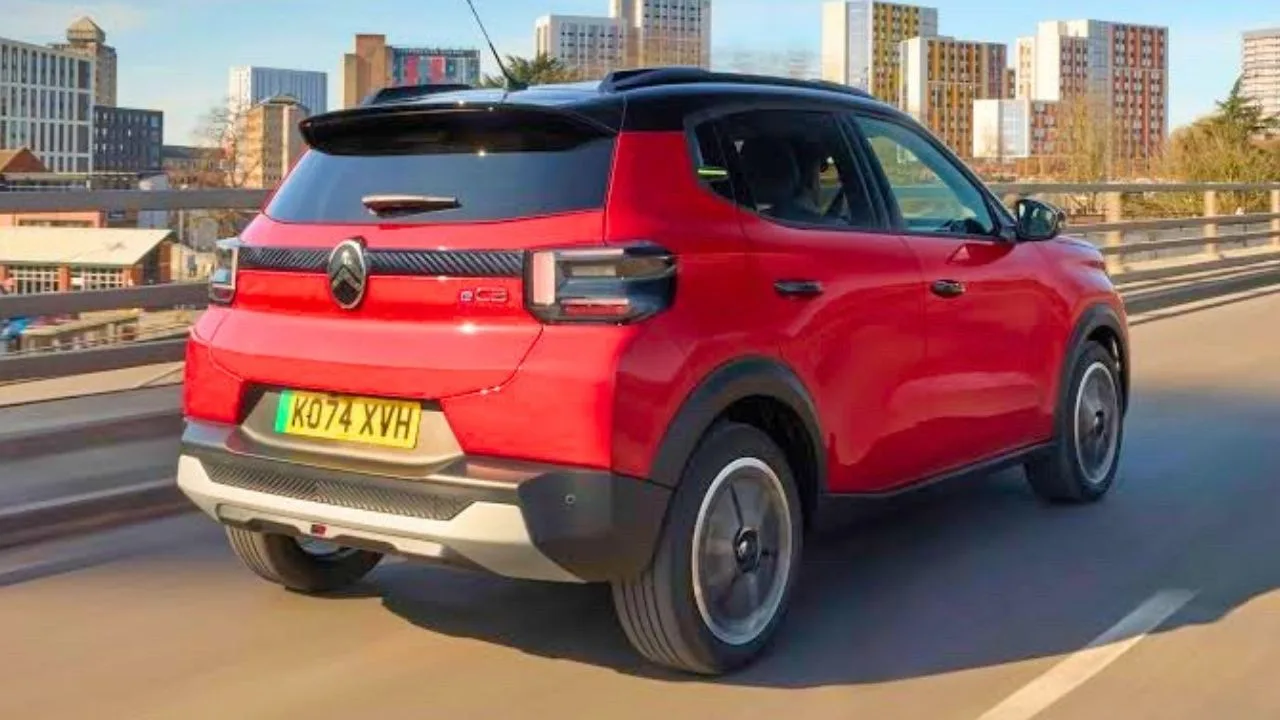 Citroën eC3 Available: 56 bhp Motor, 143 Nm Torque, 320 km Range and Practical Design 